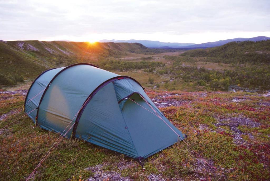 Hilleberg Kaitum 3 på sommertur i fjeldet.