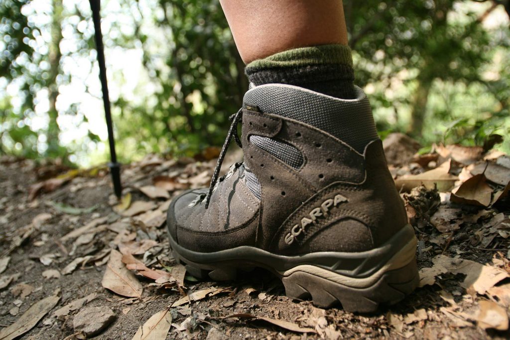 Et par lette Scarpastøvler med GORE-TEX på vandretur i Nepal. Foto: Frank Wiwe