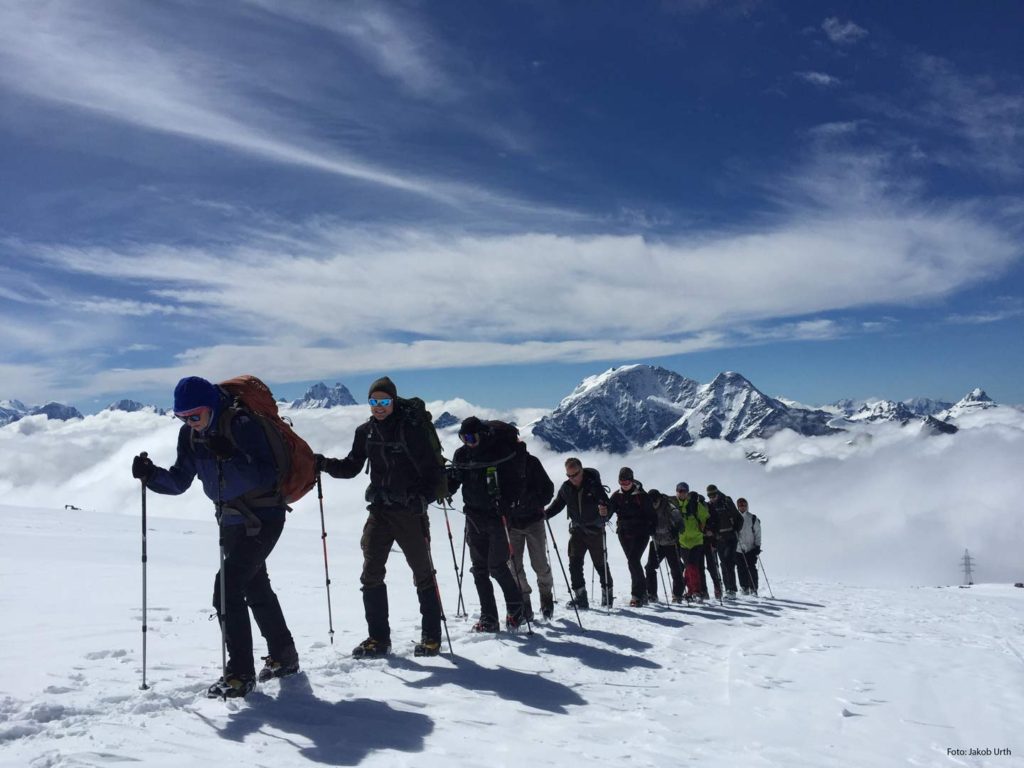 På vej mod toppen af Elbrus. Foto: Jakob Urth.